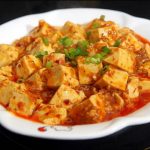 tofu z ostrą pastą z bobu
